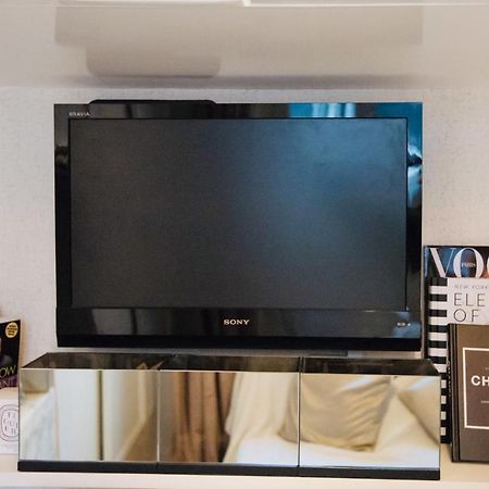Fully Equipped Studio In The Heart Of Paris - Area Champs Elysees Екстериор снимка